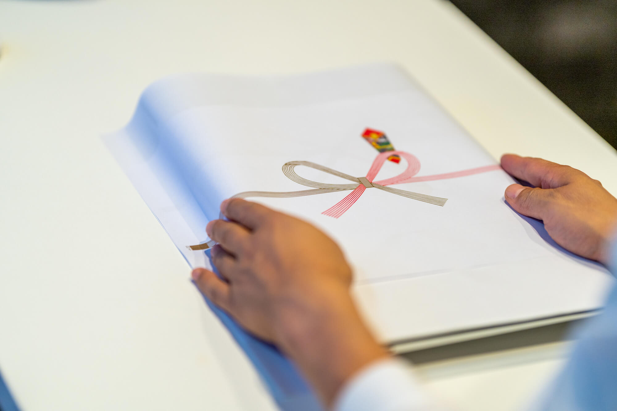 解体工事前の近隣挨拶は重要！タイミング・範囲・粗品を解説